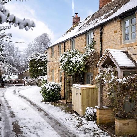 Charming 17Th Century Cotswold Cottage Adlestrop Eksteriør bilde